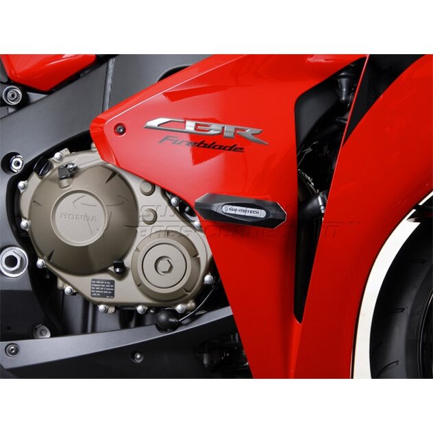 stp_01_590_10200__bCBR1000RR Fireblade-52729_ESHOP_1